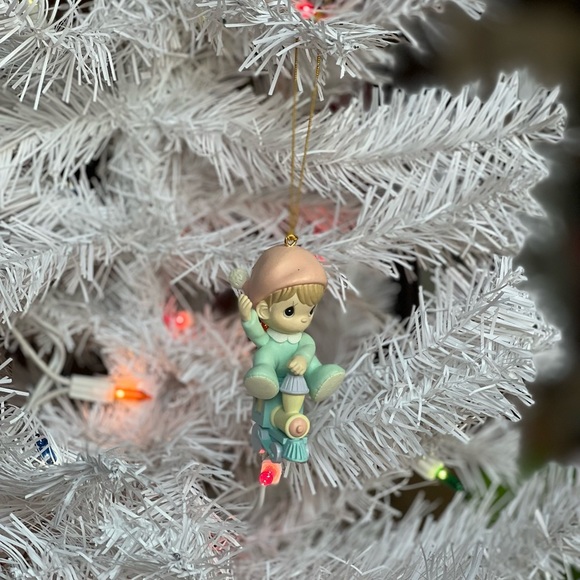 Vintage Precious Moments Christmas Train Ornament - Picture 5 of 5